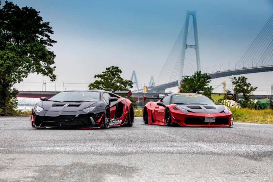  Lamborghini Aventador S by Liberty Walk 2019 года  (фото 5 из 6)